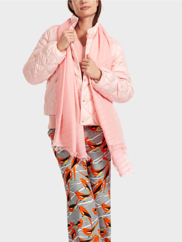 eșarfă cu franjuri de culoare uni Marc Cain roz pudra moale accesorii 4826HH1701