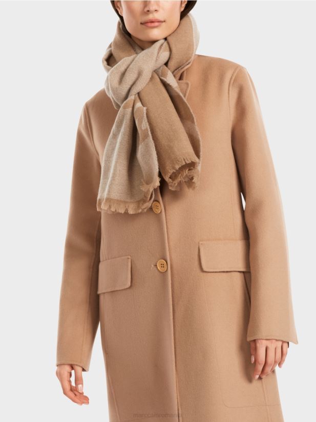 eșarfă țesătă din lână virgină Marc Cain caramel strălucitor accesorii 4826HH1682