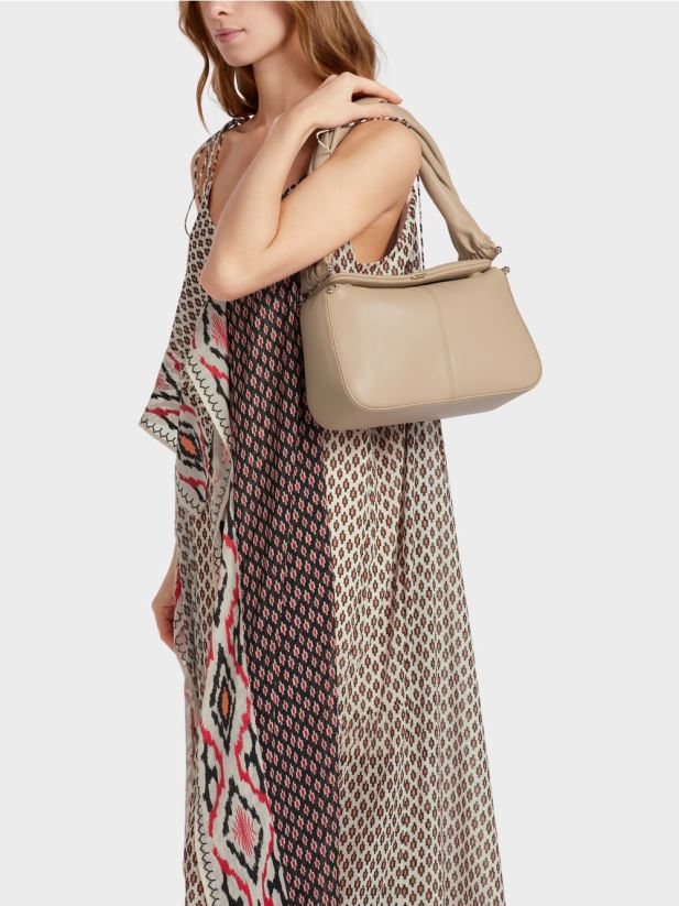 geantă de umăr cu mâner răsucit Marc Cain nisip adânc accesorii 4826HH1526