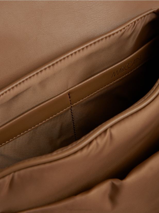 geantă de umăr „regândește împreună”. Marc Cain caramel strălucitor accesorii 4826HH1500