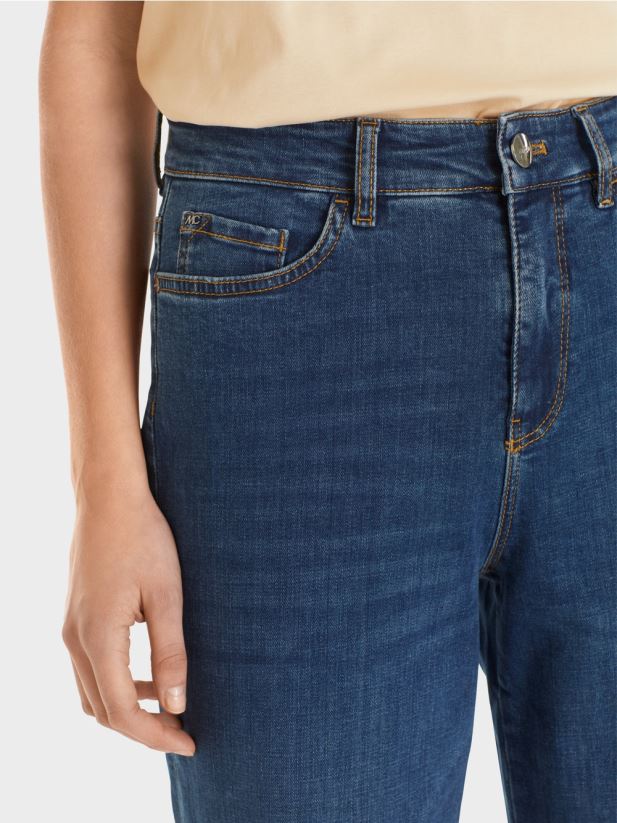 „regândiți împreună” blugi fes Marc Cain denim albastru îmbrăcăminte 4826HH826