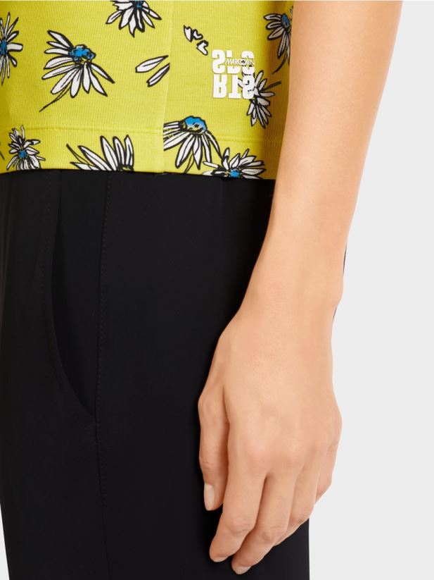 top cu guler stand și model de margarete Marc Cain sulf verde îmbrăcăminte 4826HH1441