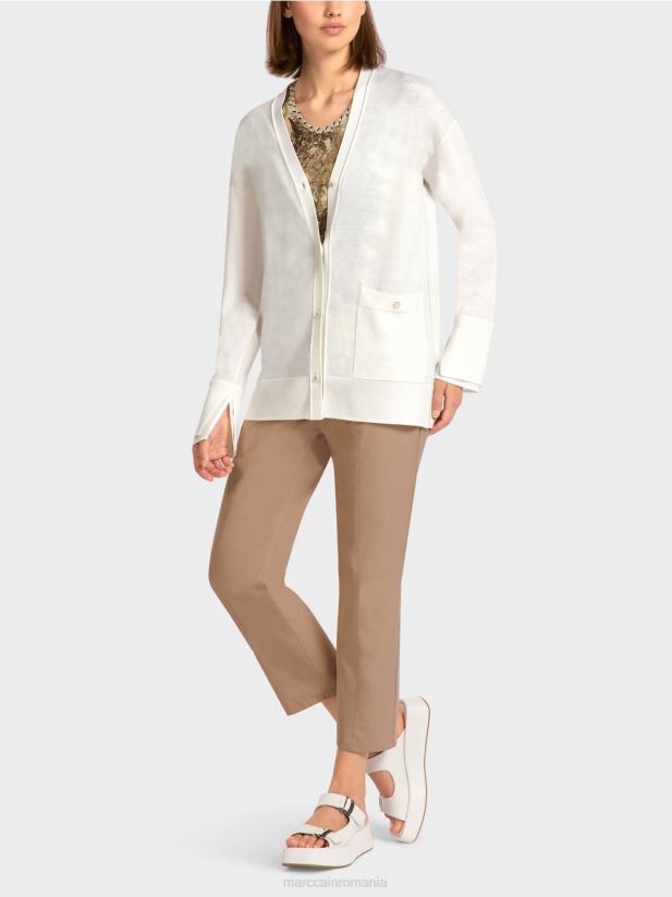 cardigan într-un tricot super fin Marc Cain aproape alb îmbrăcăminte 4826HH404