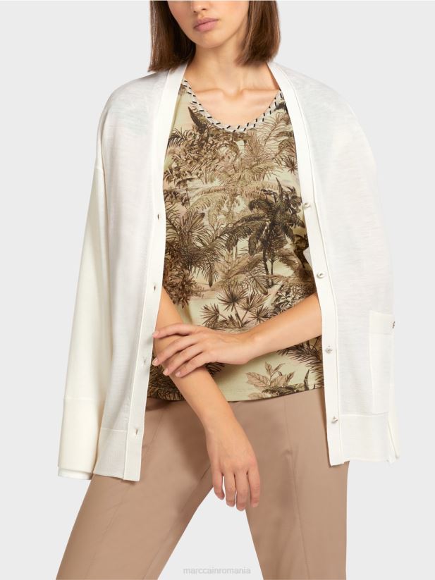 cardigan într-un tricot super fin Marc Cain aproape alb îmbrăcăminte 4826HH404