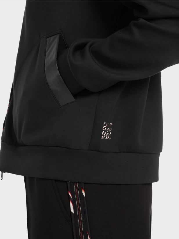 geacă cu glugă și fermoar Marc Cain negru îmbrăcăminte 4826HH317