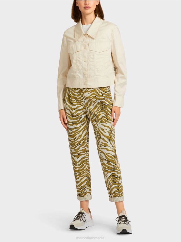 geaca „regândiți împreună”. Marc Cain cremă pudră îmbrăcăminte 4826HH401