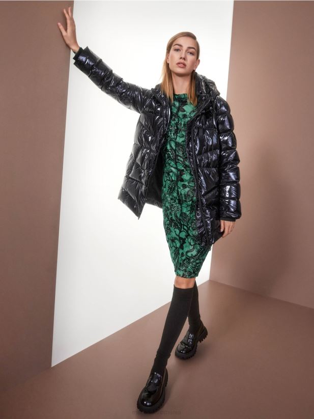 geacă de exterior matlasată cu glugă Marc Cain albastru miezul nopții îmbrăcăminte 4826HH223