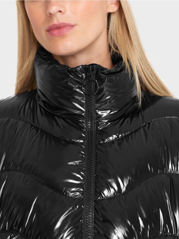 geacă matlasată cu 3m thinsulate Marc Cain negru îmbrăcăminte 4826HH243