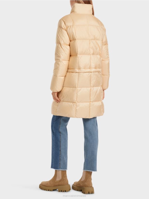 palton lung matlasat Marc Cain crema inchisa îmbrăcăminte 4826HH251