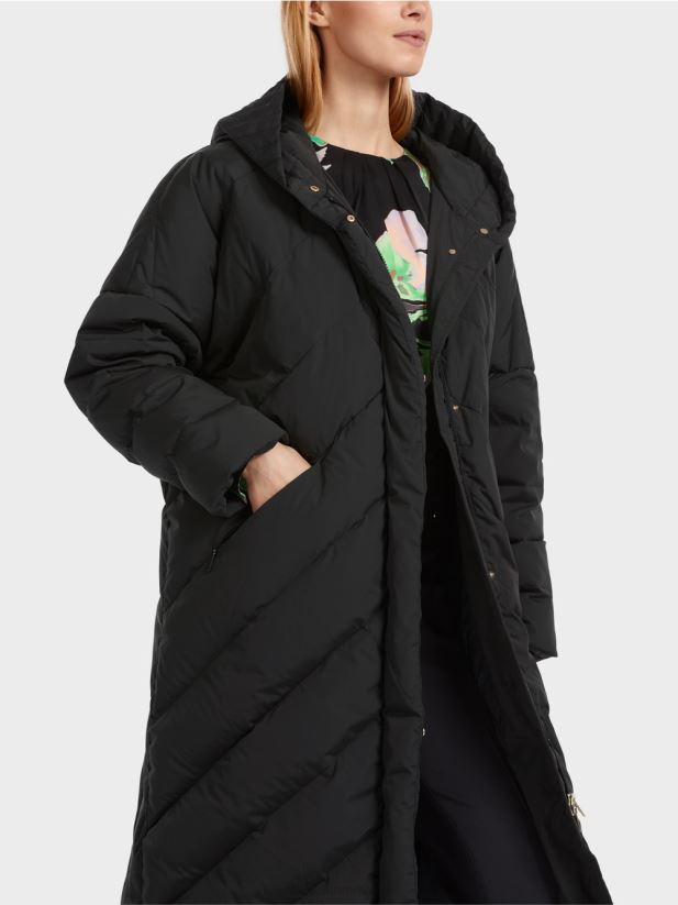 palton matlasat cu umplutură din puf Marc Cain negru îmbrăcăminte 4826HH230