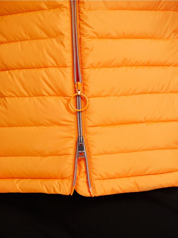 vestă cu izolație thinsulate de 3m Marc Cain portocaliu deschis îmbrăcăminte 4826HH280
