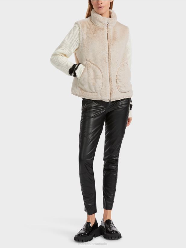 vestă de blană distractivă pufoasă Marc Cain lapte de migdale îmbrăcăminte 4826HH236