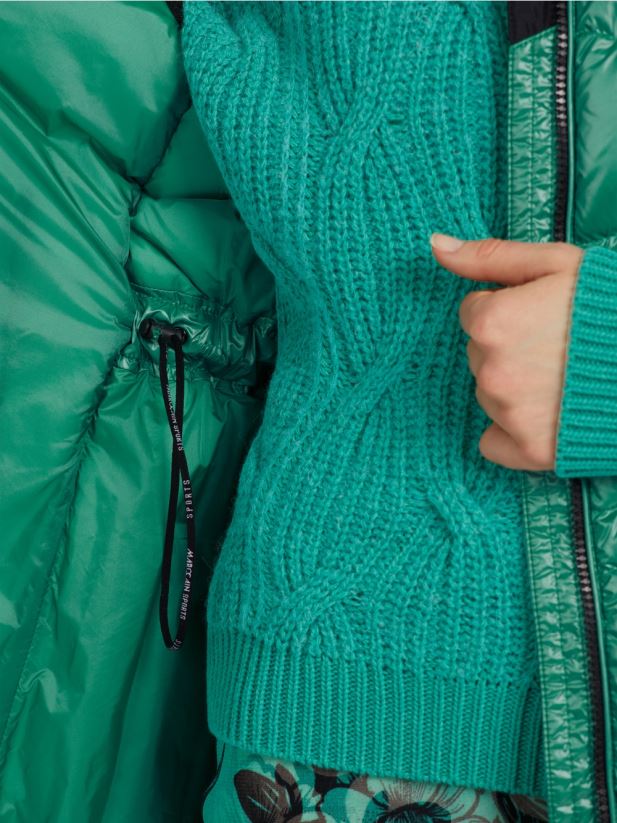 vestă matlasată lungă „rethink together”. Marc Cain smalț îmbrăcăminte 4826HH216