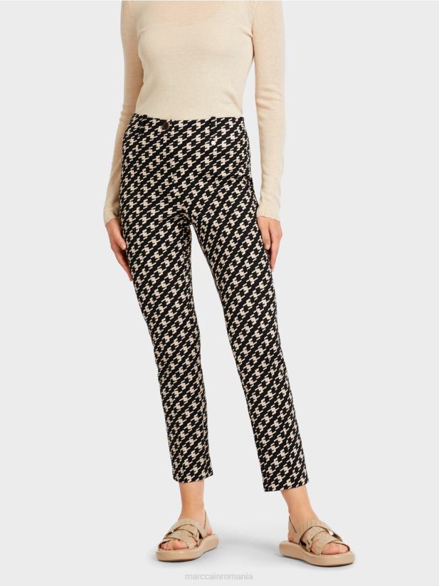 pantaloni într-un model geometric Marc Cain negru îmbrăcăminte 4826HH720