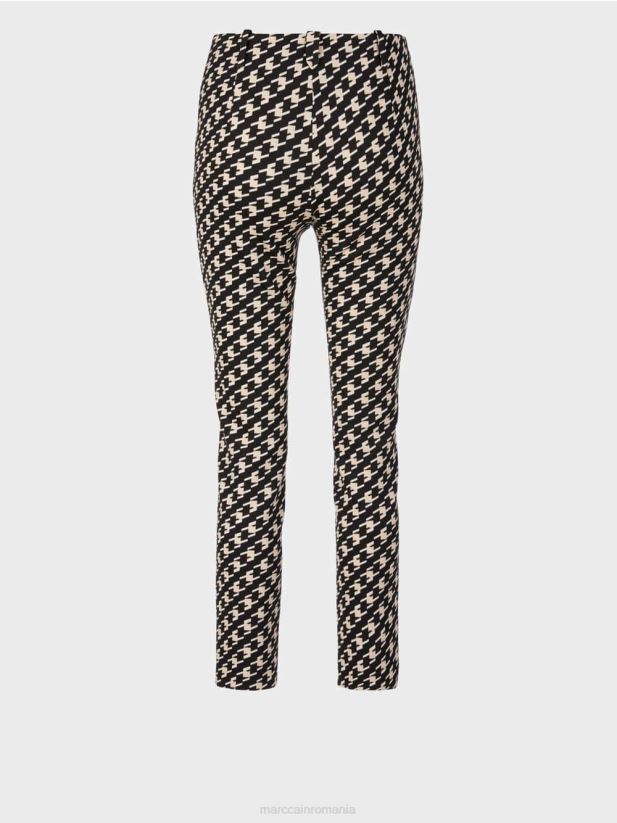 pantaloni într-un model geometric Marc Cain negru îmbrăcăminte 4826HH720