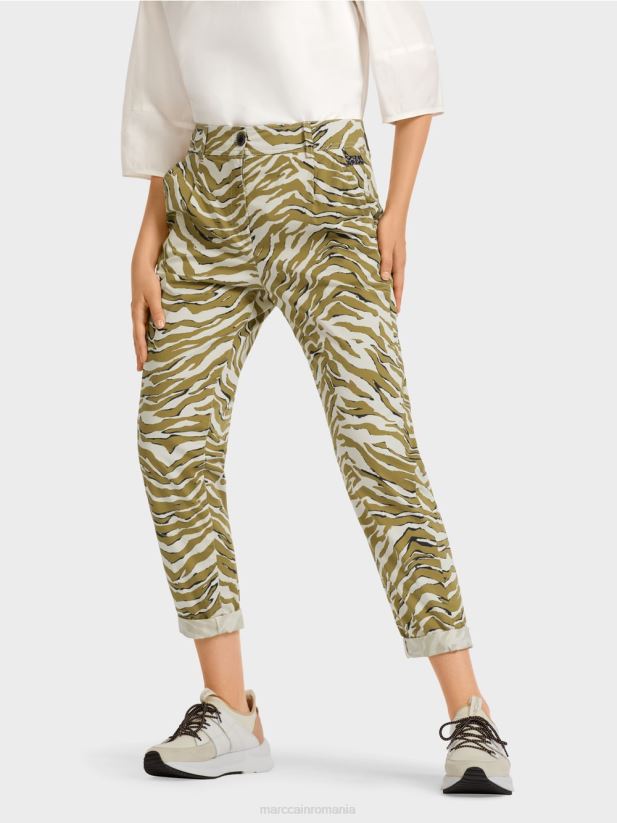 pantaloni plisati in fata cu imprimeu leopard Marc Cain cremă pudră îmbrăcăminte 4826HH696