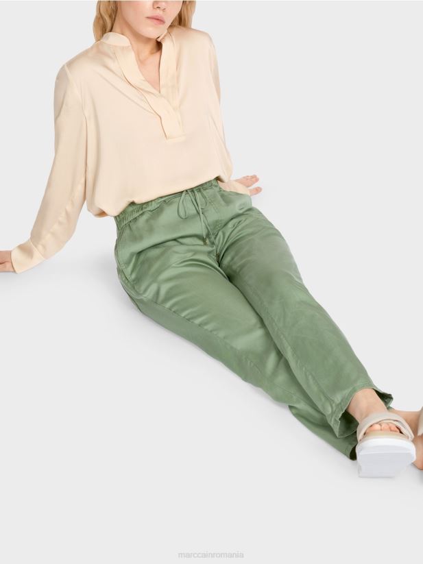 pantaloni rivera „regândiți împreună”. Marc Cain verde mistic îmbrăcăminte 4826HH661