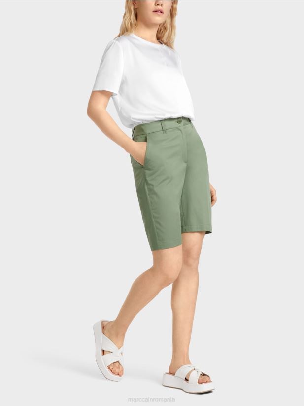 pantaloni scurți finike într-o potrivire feminină Marc Cain verde mistic îmbrăcăminte 4826HH663
