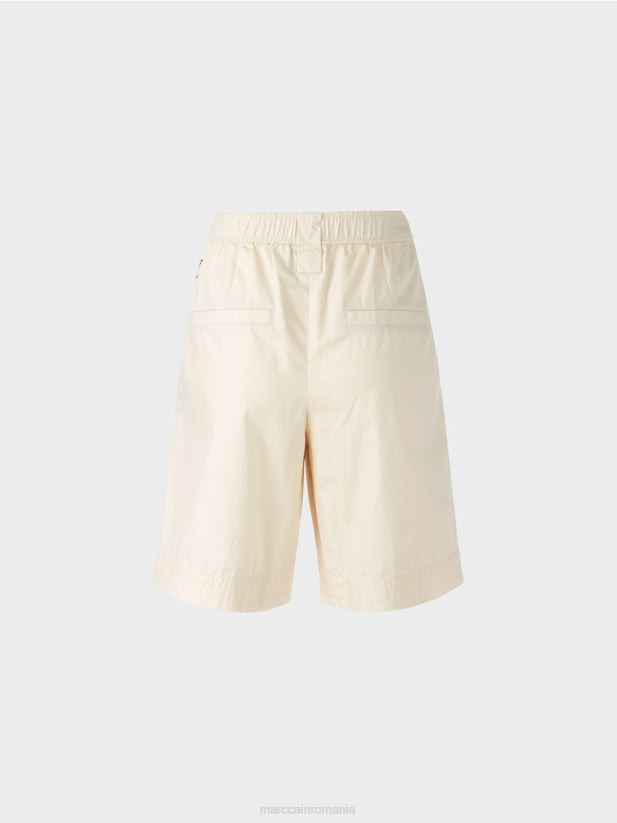 pantaloni scurți „regândiți împreună”. Marc Cain cremă pudră îmbrăcăminte 4826HH704