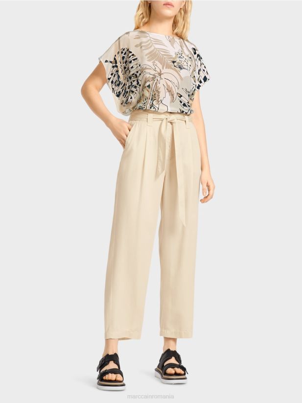 pantaloni welleri „regândiți împreună”. Marc Cain cremă îmbrăcăminte 4826HH657