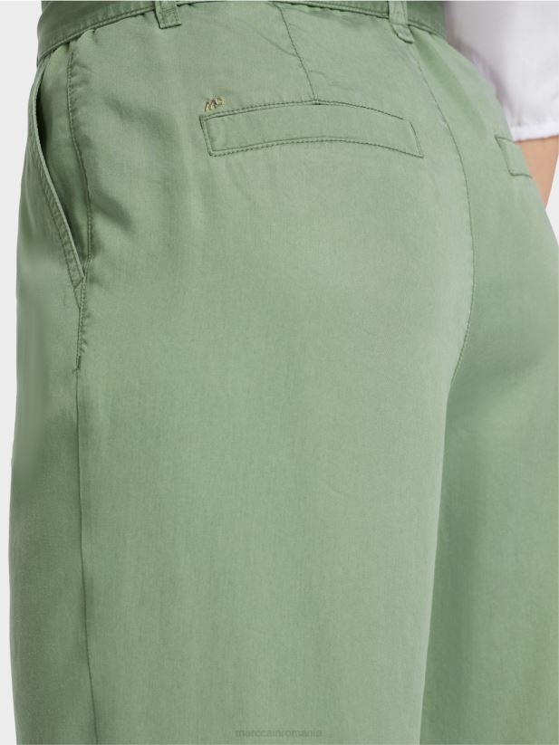 pantaloni welleri „regândiți împreună”. Marc Cain verde mistic îmbrăcăminte 4826HH652