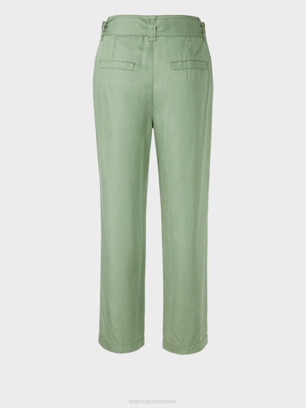 pantaloni welleri „regândiți împreună”. Marc Cain verde mistic îmbrăcăminte 4826HH652