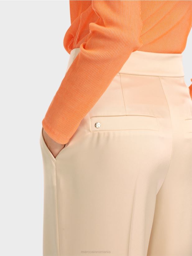 pantaloni wichita plisati cu picior lat Marc Cain crema inchisa îmbrăcăminte 4826HH557