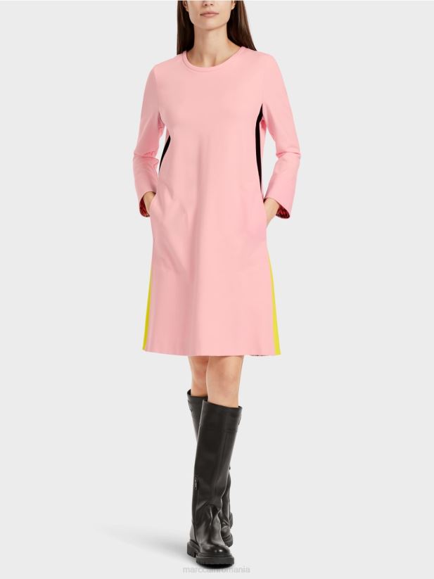 rochie sport cu dungi impletite Marc Cain roz pudra moale îmbrăcăminte 4826HH32