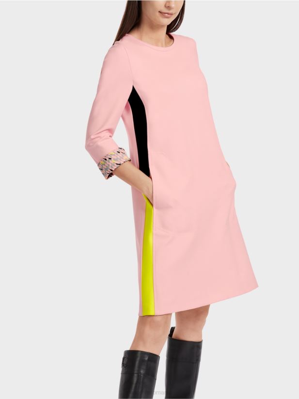 rochie sport cu dungi impletite Marc Cain roz pudra moale îmbrăcăminte 4826HH32