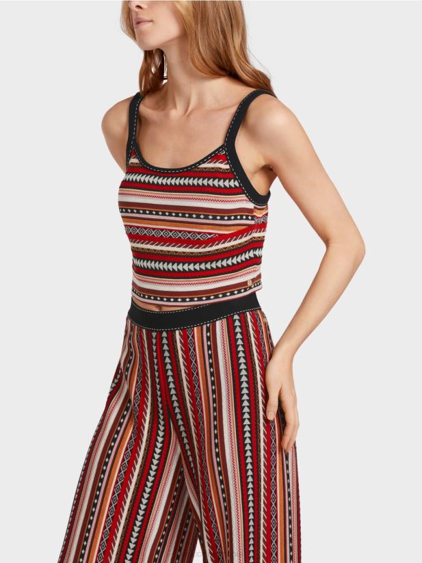 bustiera \"tricotata in germania\" Marc Cain rosu intens îmbrăcăminte 4826HH1134