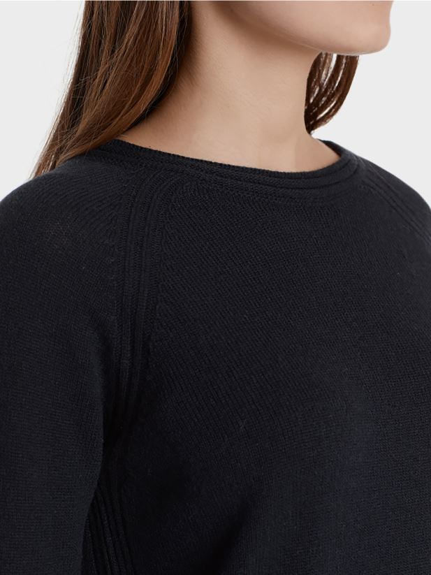 pulover 100% fabricat in germania Marc Cain albastru miezul nopții îmbrăcăminte 4826HH1217