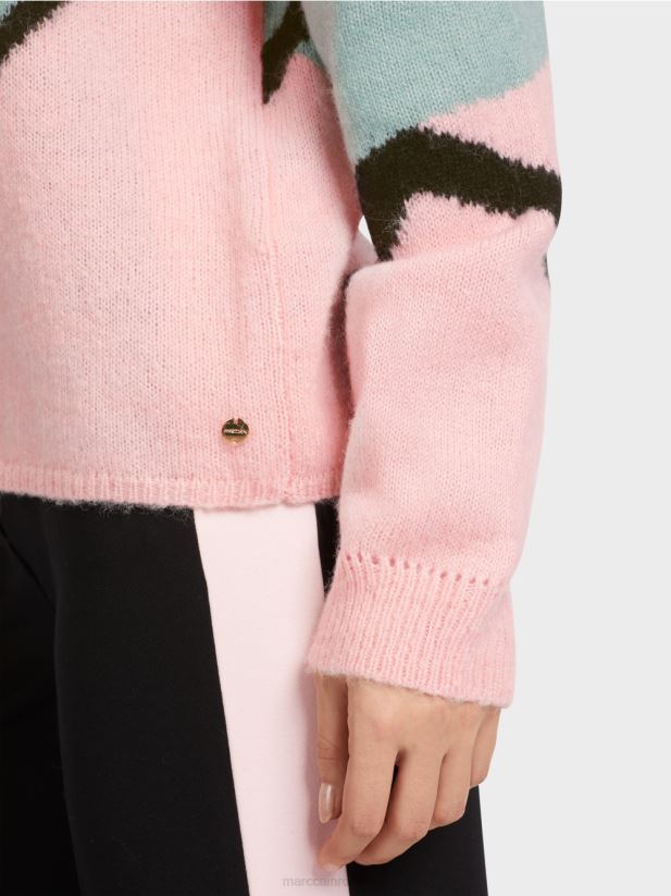 pulover boucle „rethink together”. Marc Cain roz pudra moale îmbrăcăminte 4826HH1119