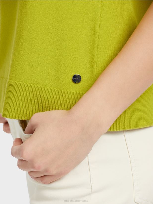 pulover cu mâneci scurte „rethink together”. Marc Cain verde măsliniu strălucitor îmbrăcăminte 4826HH1073