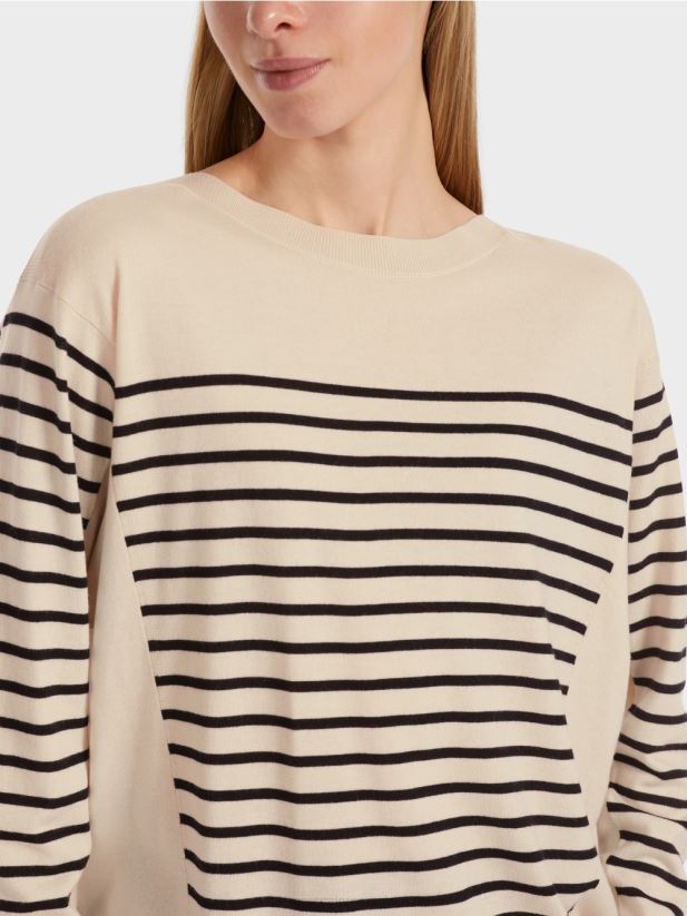 pulover „regândiți împreună”. Marc Cain lapte negru/ migdale îmbrăcăminte 4826HH1045