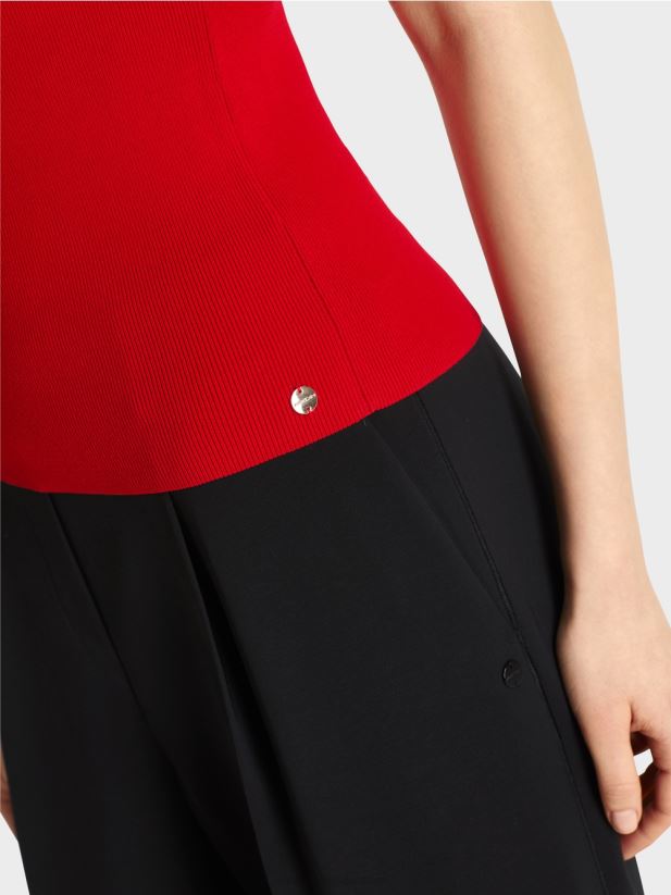 „regândiți împreună” de sus Marc Cain rosu intens îmbrăcăminte 4826HH1132